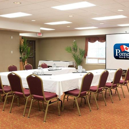 Pomeroy Inn And Suites Chetwynd Экстерьер фото