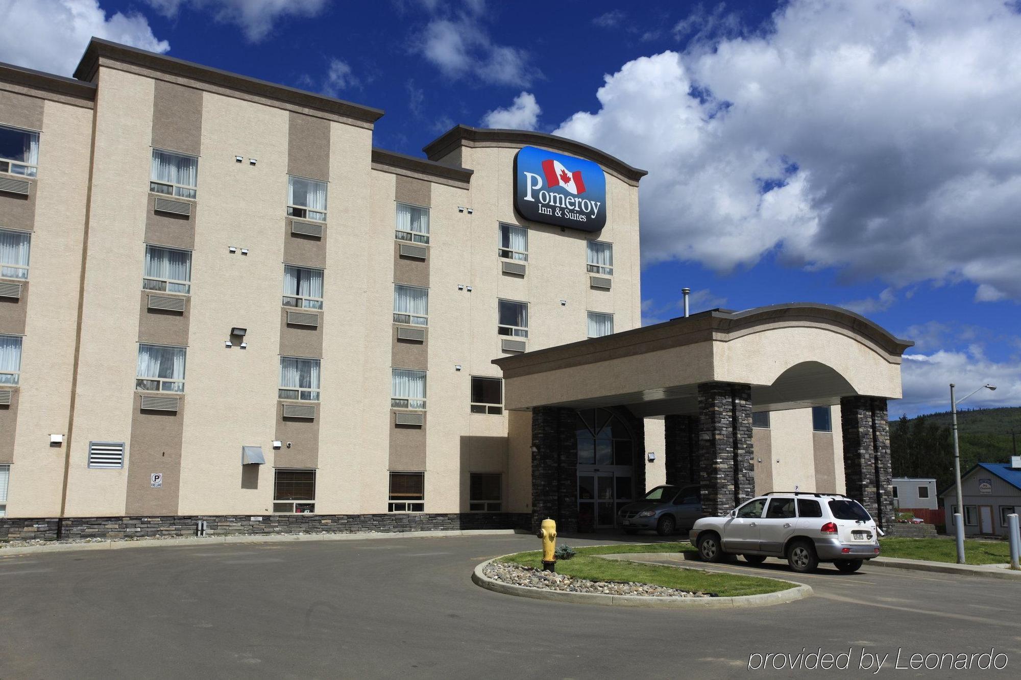 Pomeroy Inn And Suites Chetwynd Экстерьер фото